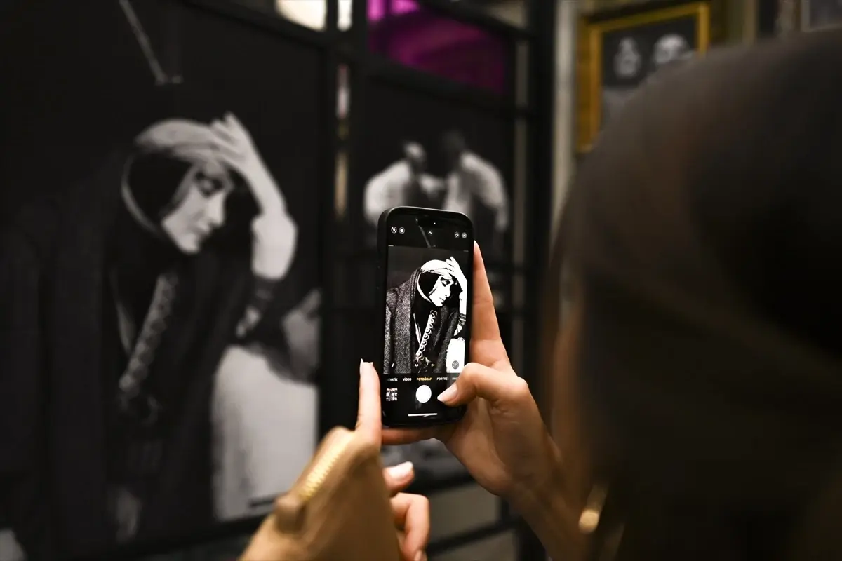 ailenin sessiz taniklari sergisi acildi 7sG44c4l