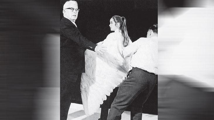 chaplinin ucubesi gun yuzune cikiyor IHljfRMg.jpg