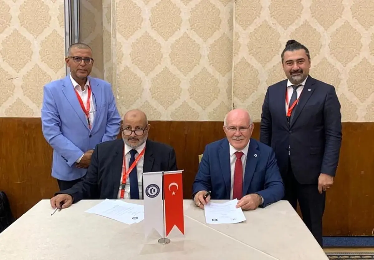usak universitesi tunusta turk arap universite rektorleri kongresinde is birligi protokolleri imzaladi JG2Je6rn.jpg