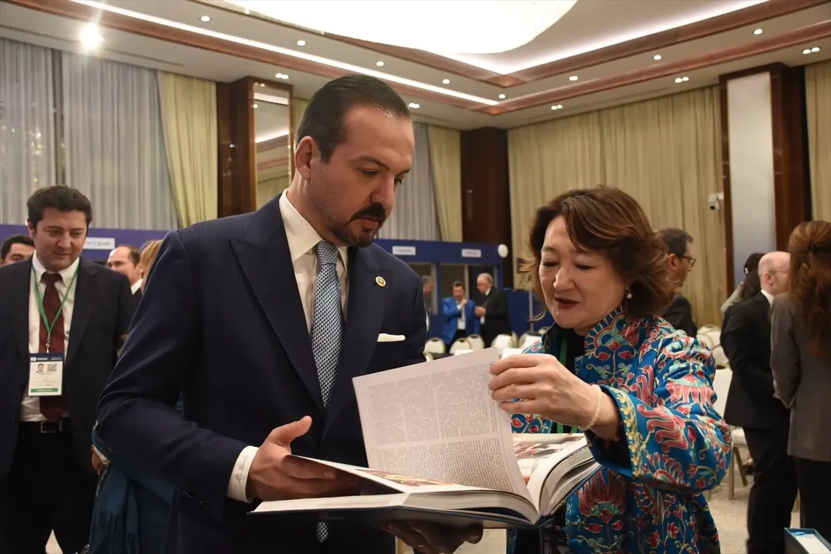 semerkantta 15 aralikin dunya turk dili ailesi gunu ilan edilmesiyle ilgili etkinlik yapildi NrK5GROd.jpg