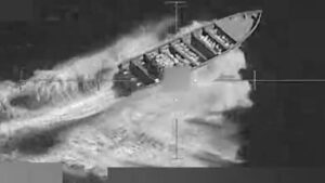 abd-uyusturucu-tasiyan-bir-tekneyi-daha-vurdu-2-olu-uEHPdIHO