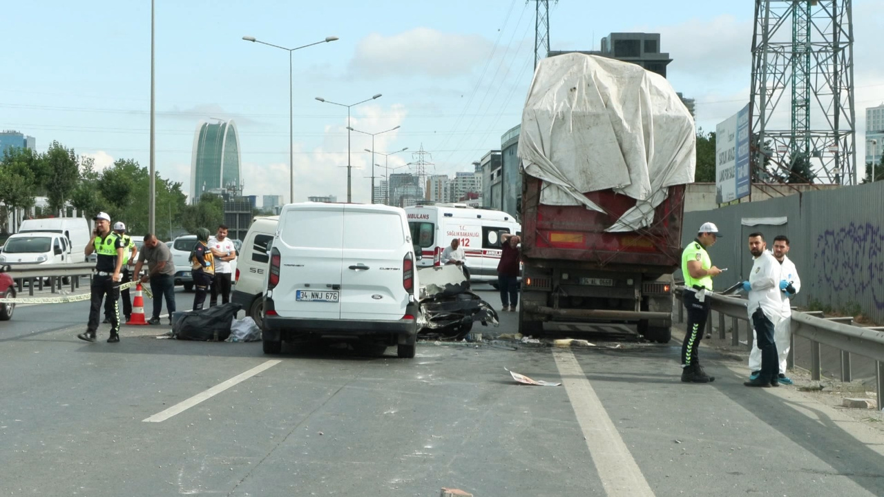 Yola bırakılan küçücük bir tuğla zincirleme kazaya yol açtı: 1 ölü